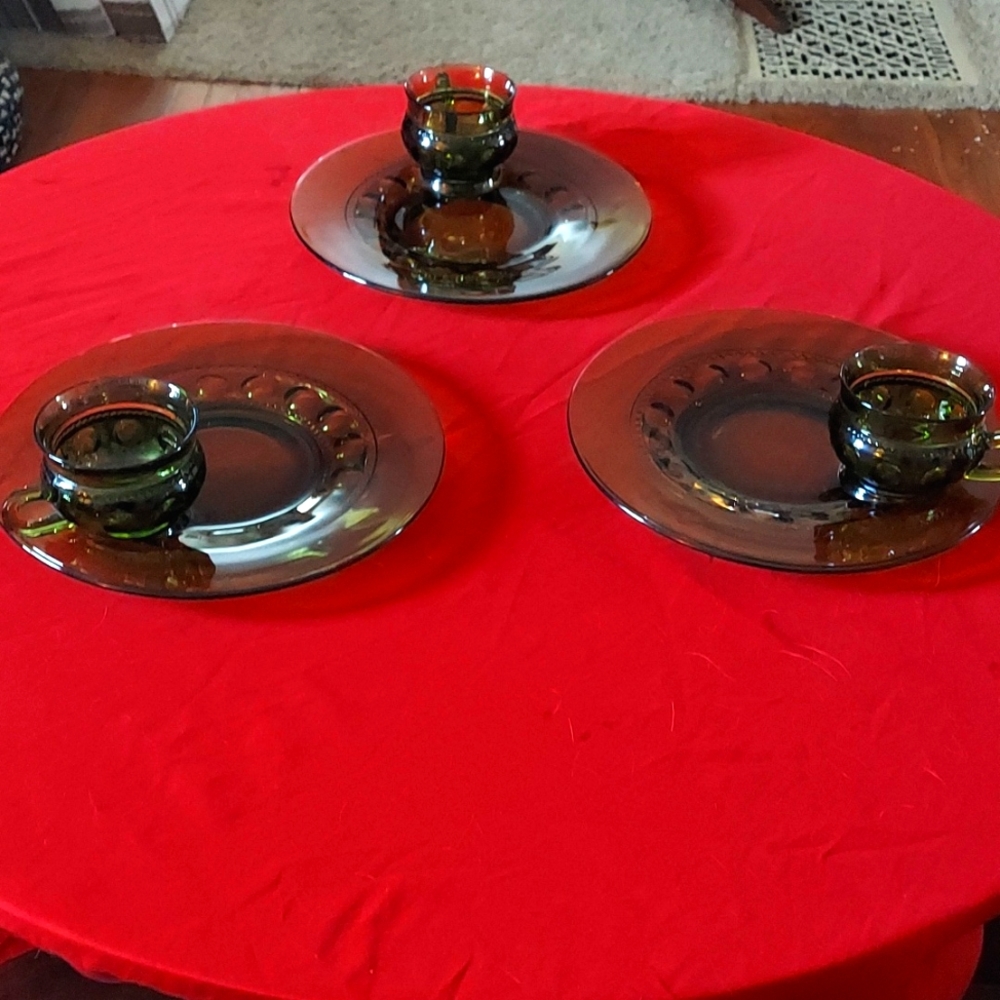 1950s indiana glass kings crown dinner set